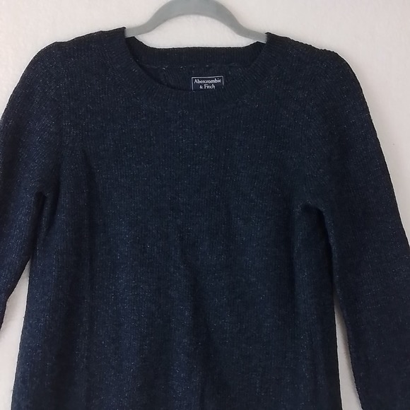 Abercrombie & Fitch Split Back Knit Sweater Size Medium in Dark Denim‎ Blue - Picture 3 of 10